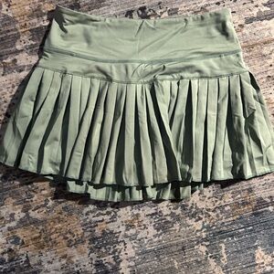 Goldhinge mini skirt size medium